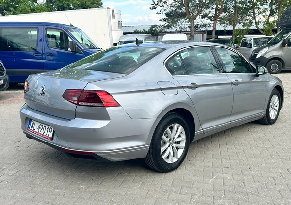 Volkswagen Passat cena 86800 przebieg: 154218, rok produkcji 2020 z Reda małe 211